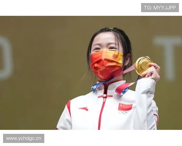 杨倩训练完顺手拿个奥运金牌，回家还能给爸妈做顿饭？